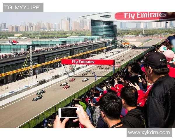 F1赛事精彩瞬间回顾：赛道风云再起